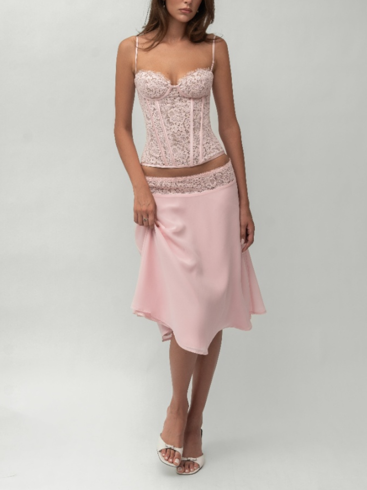 Chic Pink Lace Corset Two-Piec - مراجعة Party Games Mini وسعره